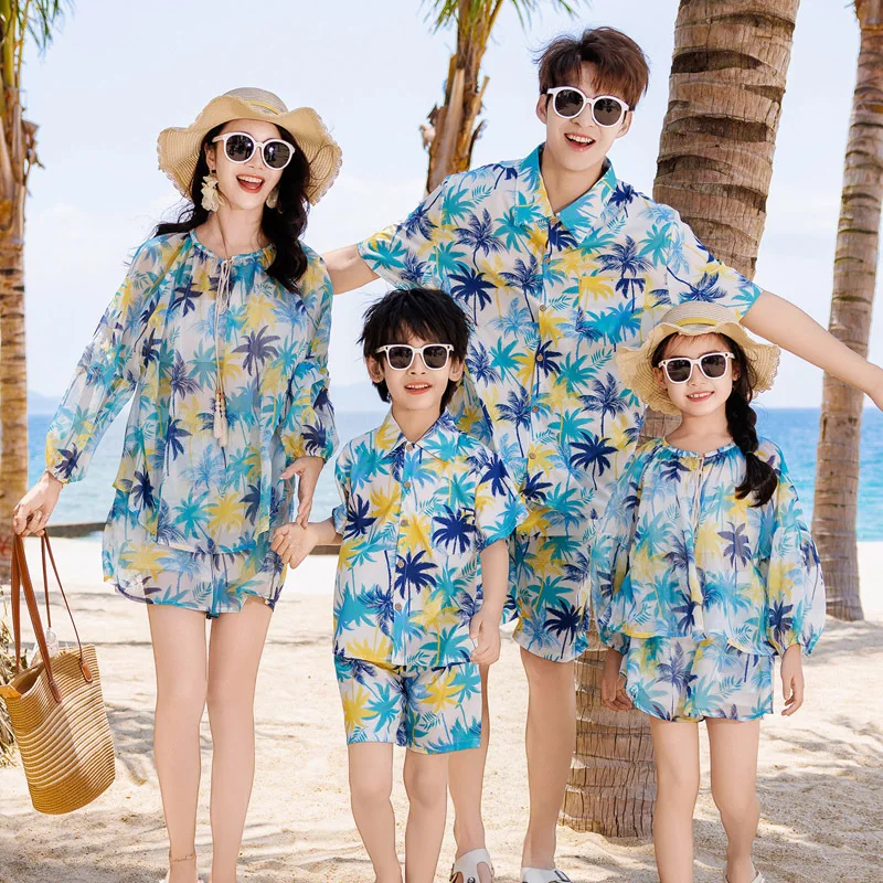 Plant Parent Free - Family Vacation Look Matching Outfits Holiday